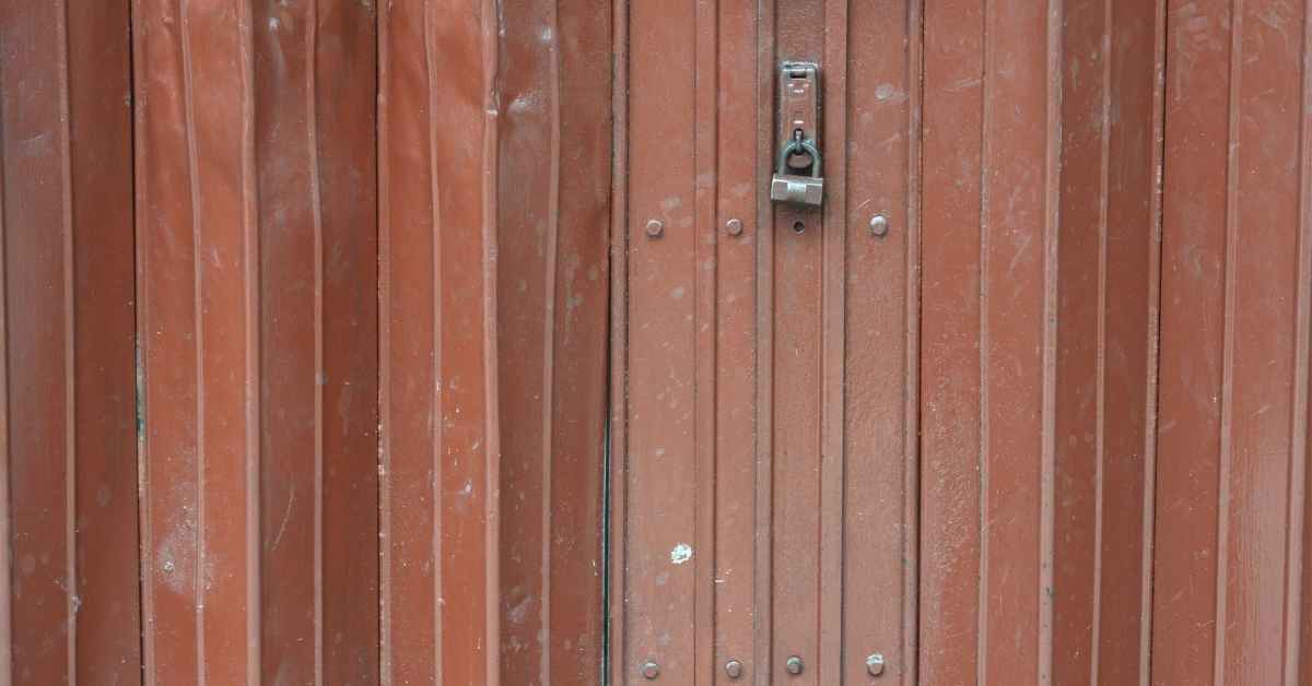 model-pintu-lipat-besi-kps-steel-distributor-besi-jakarta