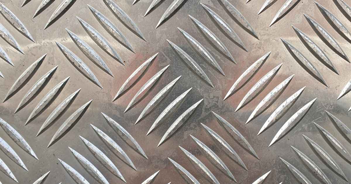 Mengenal Ragam Ukuran Plat Besi dan Jenis-jenisnya KPS Steel Distributor Besi Jakarta