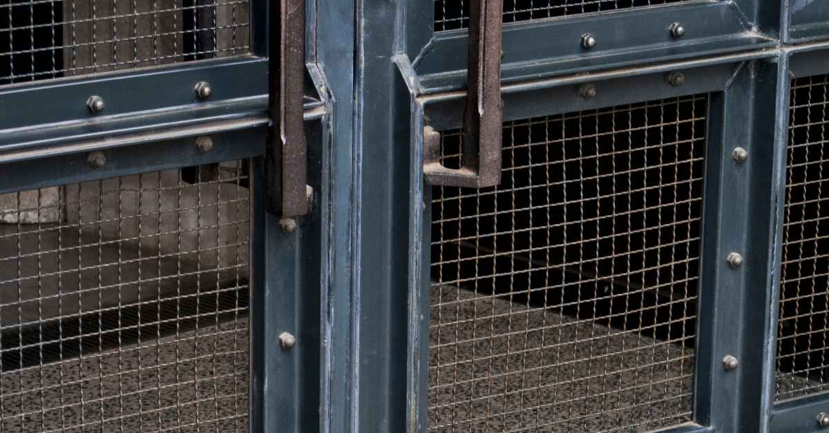 model pintu plat besi KPS steel distributor besi Jakarta